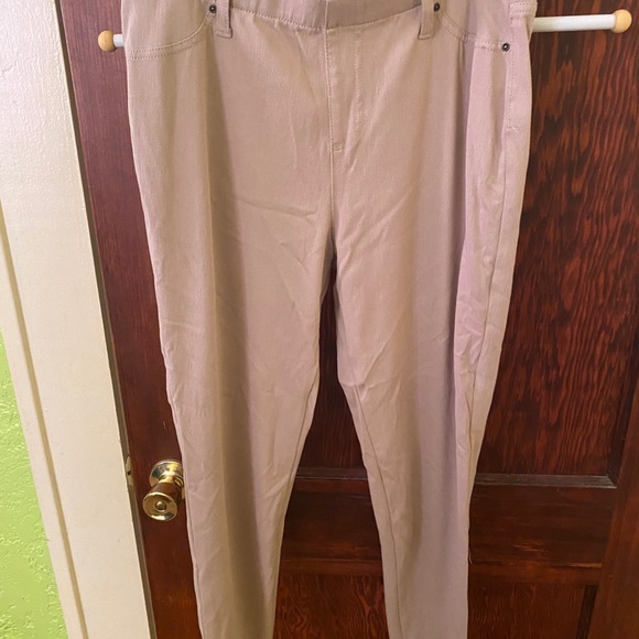 Time and Tru Denim - Time and tru khaki jeggings
